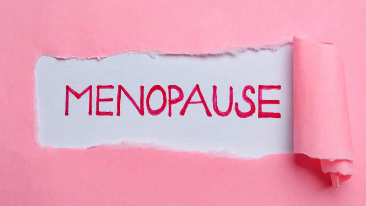 Read more about the article CBD és menopauza: Természetes enyhítés nők számára