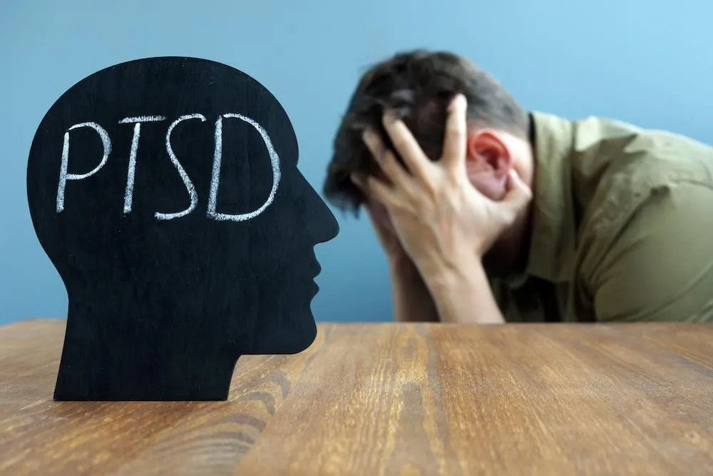 Read more about the article CBD olaj: Természetes szövetséges a poszttraumás stressz zavar elleni küzdelemben
